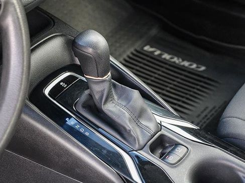 Used 2020 Toyota Corolla LE w/ LE Premium Package image 20