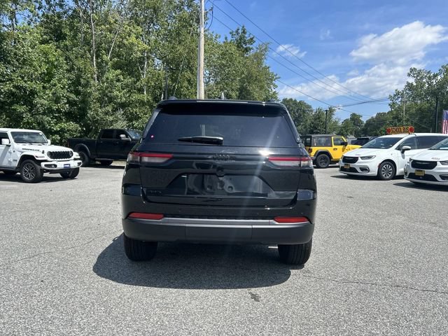 New 2026 Jeep Grand Cherokee Altitude AWD/4WD image 3