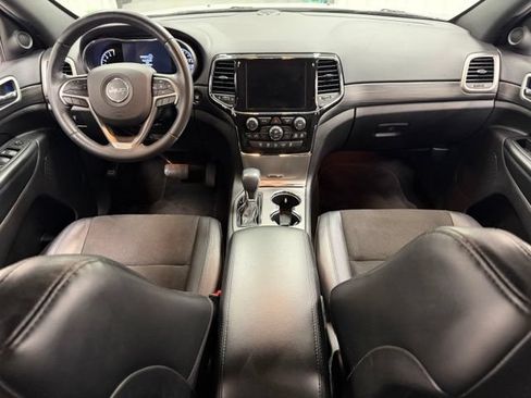 Used 2022 Jeep Grand Cherokee Laredo X AWD/4WD image 19