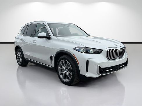 New 2026 BMW X5 xDrive50e w/ Climate Comfort Package AWD/4WD image 1