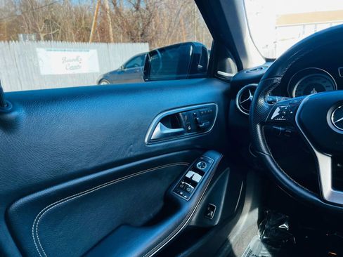 Used 2015 Mercedes-Benz GLA 250 w/ Premium Package image 21