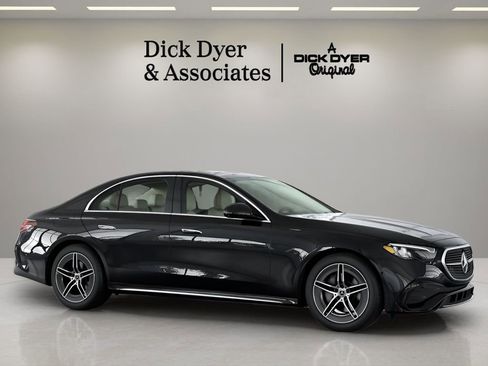Used 2025 Mercedes-Benz E 350 Sedan image 2