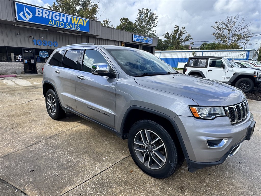 Used 2019 Jeep Grand Cherokee Limited AWD/4WD image 3