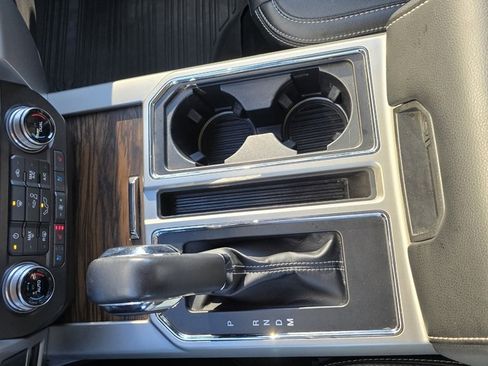 Used 2020 Ford F150 Lariat w/ Equipment Group 502A Luxury image 29