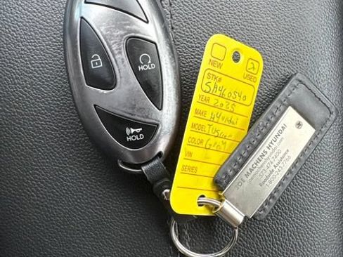 Used 2025 Hyundai Tucson SEL FWD image 17