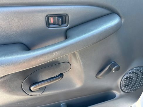Used 2003 Chevrolet Silverado 1500 W/T RWD image 25