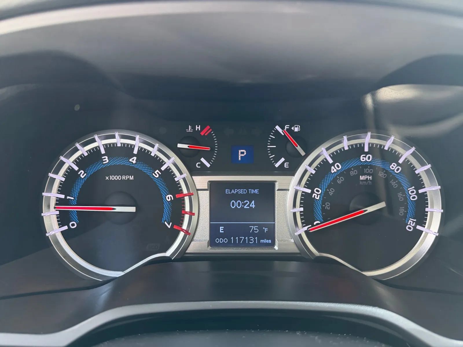 Used 2018 Toyota 4Runner TRD Off-Road Premium AWD/4WD image 16