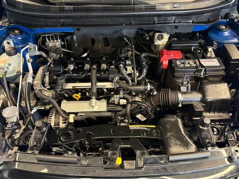 Used 2023 Nissan Kicks SR w/ SR Premium Package FWD image 21