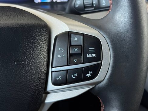 Used 2025 Ford Explorer Active w/ Active Comfort Package AWD/4WD image 32