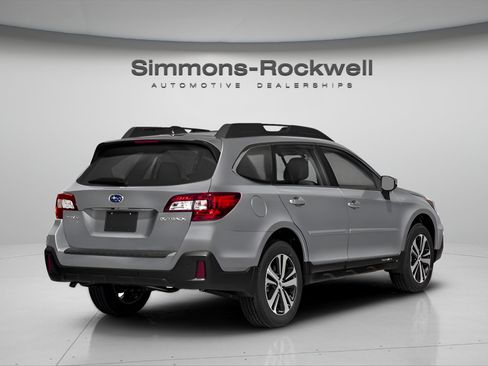 Used 2019 Subaru Outback 2.5i Limited AWD/4WD image 6