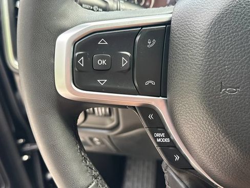 Used 2025 RAM 1500 Big Horn AWD/4WD image 29