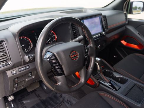 Used 2024 Nissan Frontier Pro-X w/ Pro Convenience Package image 7