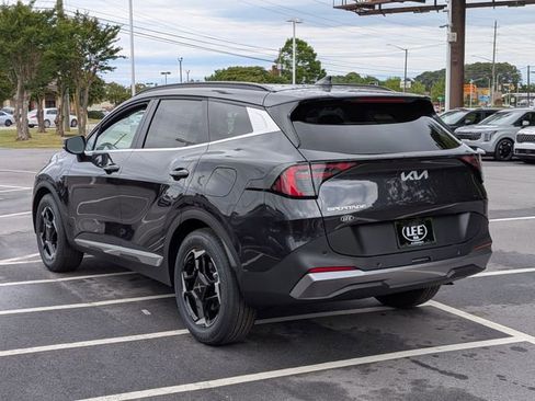New 2026 Kia Sportage EX FWD image 5