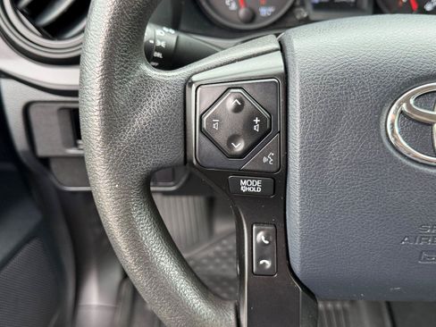 Used 2018 Toyota Tacoma SR AWD/4WD image 21
