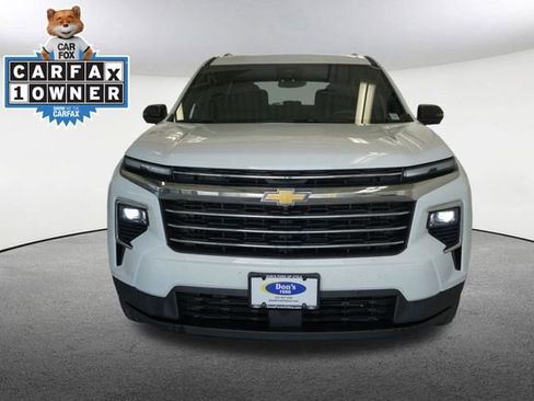 Used 2024 Chevrolet Traverse LT w/ Enhanced Driving Package AWD/4WD image 17