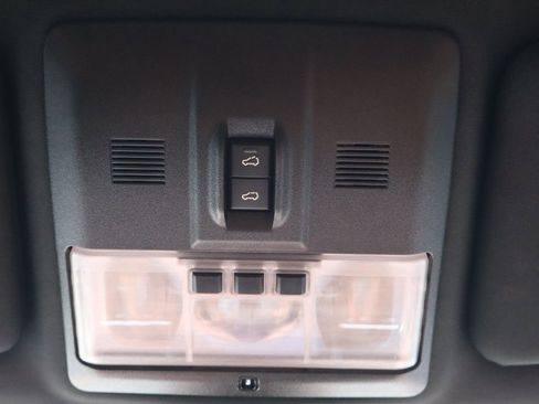 Used 2012 Land Rover Range Rover Sport Supercharged AWD/4WD image 21