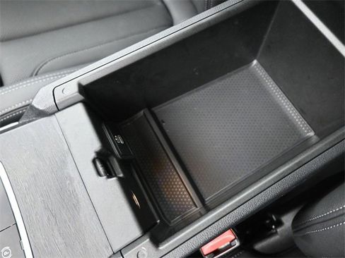 Used 2023 BMW i4 eDrive40 w/ Premium Package image 4