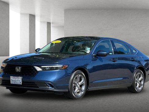 Used 2023 Honda Accord EX image 8
