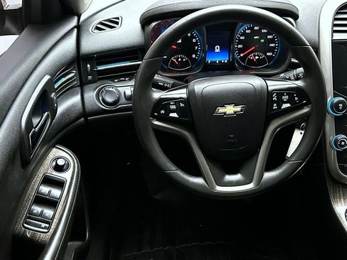 Used 2015 Chevrolet Malibu LT w/ Power Convenience Package image 12