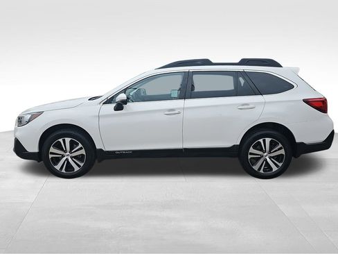 Used 2018 Subaru Outback 2.5i Limited image 6