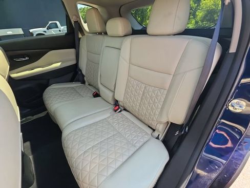 Certified 2024 Nissan Murano Platinum w/ Cargo Package AWD/4WD image 23