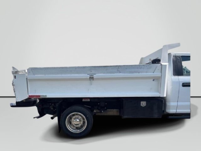 Used 2019 Ford F550 2WD Regular Cab Super Duty image 24