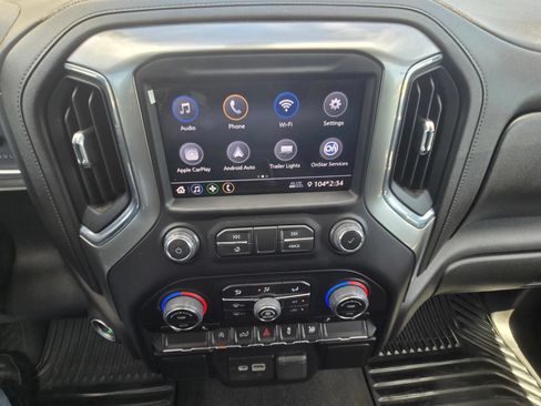 Used 2021 Chevrolet Silverado 1500 LT AWD/4WD image 23