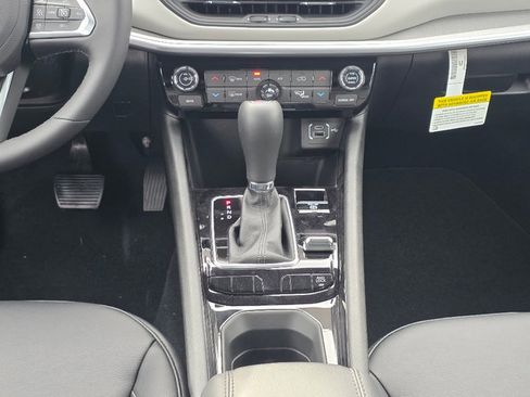 New 2026 Jeep Compass Limited image 13