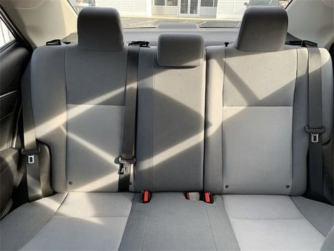 Used 2014 Toyota Corolla L image 27