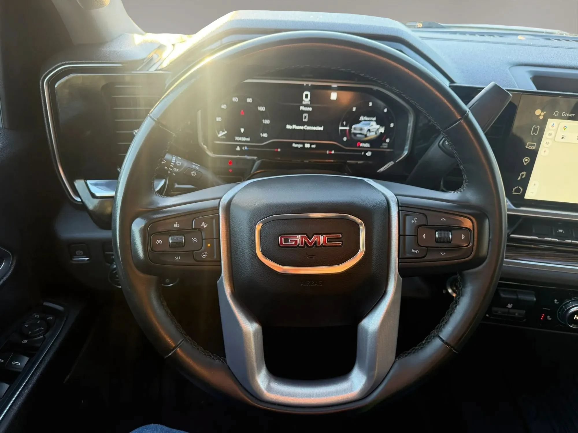 Used 2023 GMC Sierra 1500 SLE w/ Enhanced Capability Package AWD/4WD image 12
