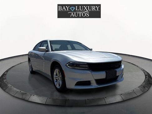 Used 2021 Dodge Charger SXT w/ Leather Interior Group image 12