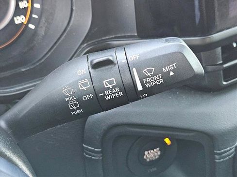 Used 2024 Jeep Wrangler Unlimited Sahara w/ Technology Group AWD/4WD image 15