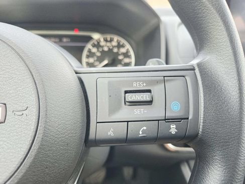Used 2024 Nissan Rogue SV AWD/4WD image 20