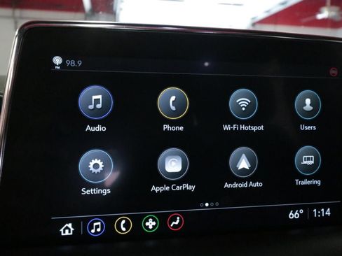 Used 2021 GMC Yukon SLT w/ SLT Premium Package image 18