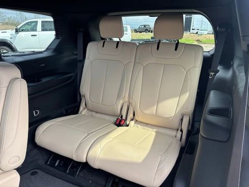 New 2026 Jeep Grand Cherokee L Limited w/ Luxury Tech Group II image 16