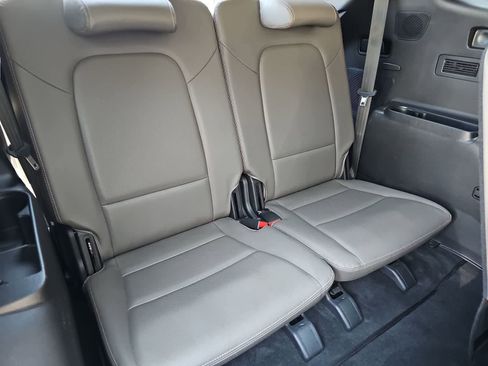Used 2019 Hyundai Santa Fe XL FWD image 30