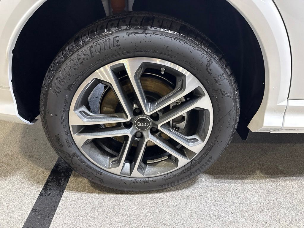 New 2026 Audi Q5 Premium AWD/4WD image 13