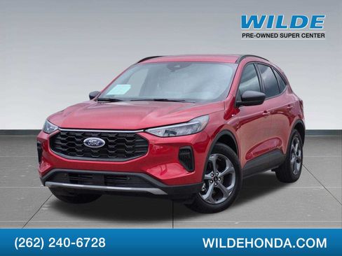 Used 2025 Ford Escape ST-Line w/ Cold Weather Package FWD image 1