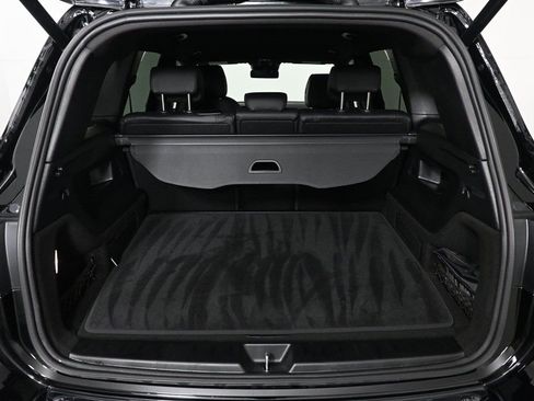 Certified 2025 Mercedes-Benz GLB 250 image 29