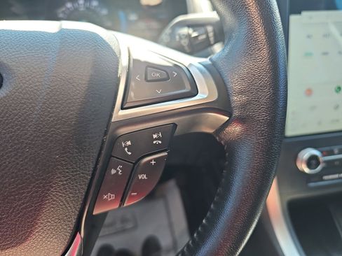 Used 2022 Ford Edge SEL w/ Sport Appearance Package AWD/4WD image 15