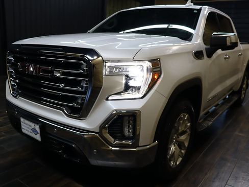 Used 2019 GMC Sierra 1500 SLT w/ SLT Premium Plus Package AWD/4WD image 6