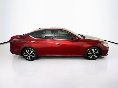 Used 2019 Nissan Altima 2.5 SV FWD image 10