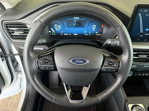 Certified 2024 Ford Escape Active w/ Tech Pack #2 AWD/4WD image 2