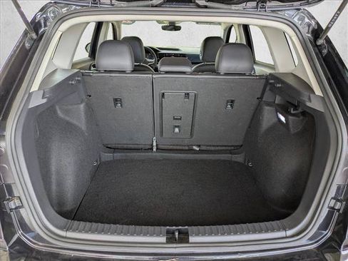Used 2024 Volkswagen Taos SE FWD image 6