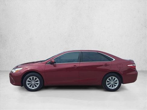 Used 2017 Toyota Camry LE FWD image 8