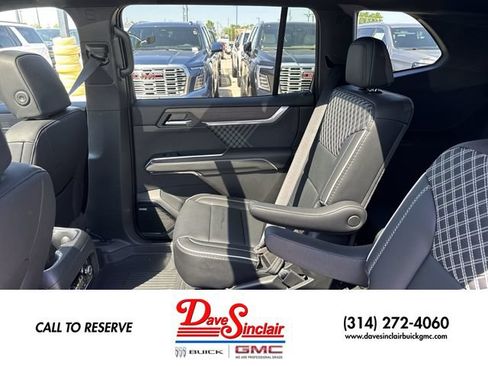 New 2026 GMC Acadia Denali w/ Super Cruise Package AWD/4WD image 23