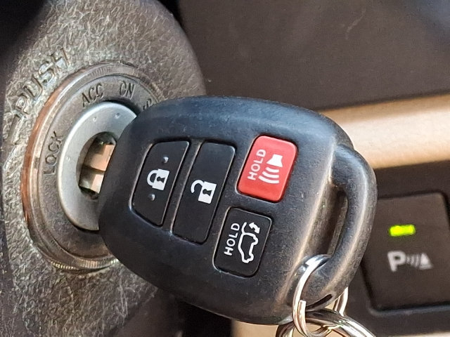 Used 2018 Toyota Sequoia Platinum AWD/4WD image 23