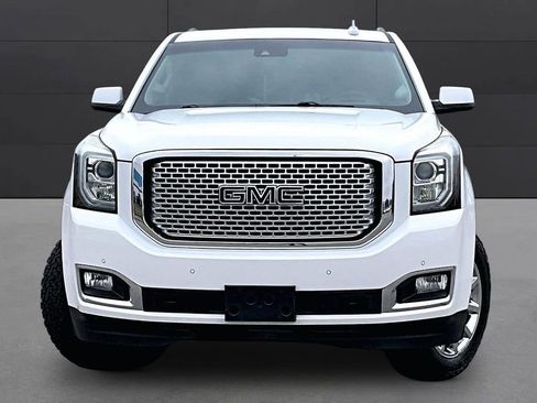 Used 2017 GMC Yukon XL Denali w/ Open Road Package AWD/4WD image 3