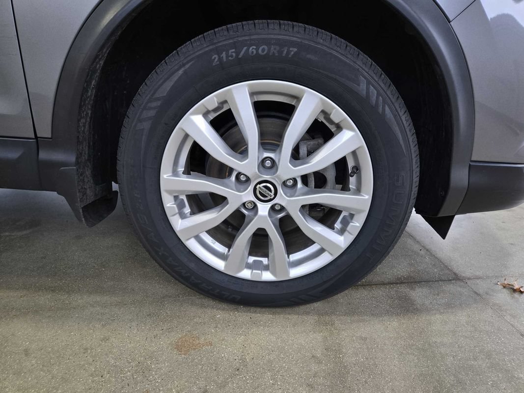 Used 2021 Nissan Rogue Sport SV AWD/4WD image 31