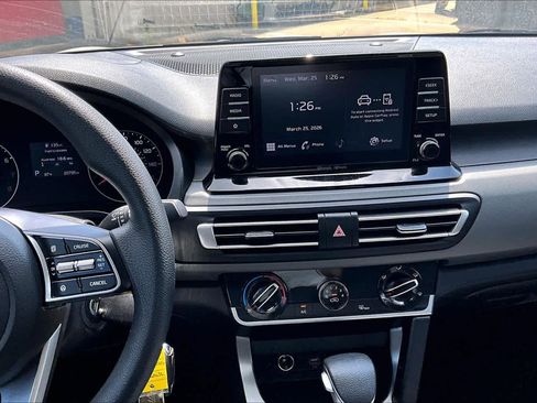 Used 2023 Kia Seltos LX image 7